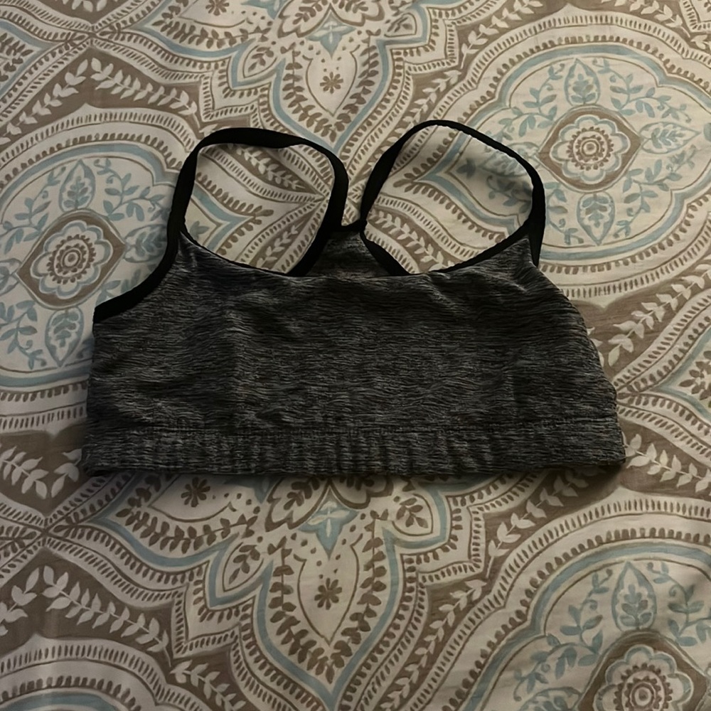old navy grey sports bra!